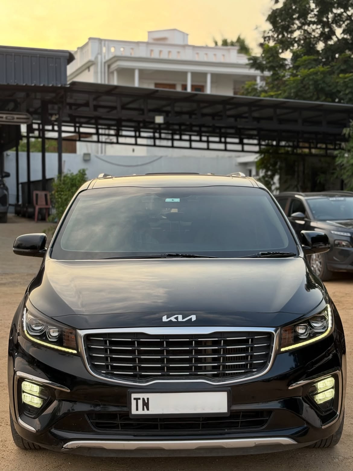 Used 2022 Kia Carnival Limousine Plus for sale — photo 2 | UpcurvHub