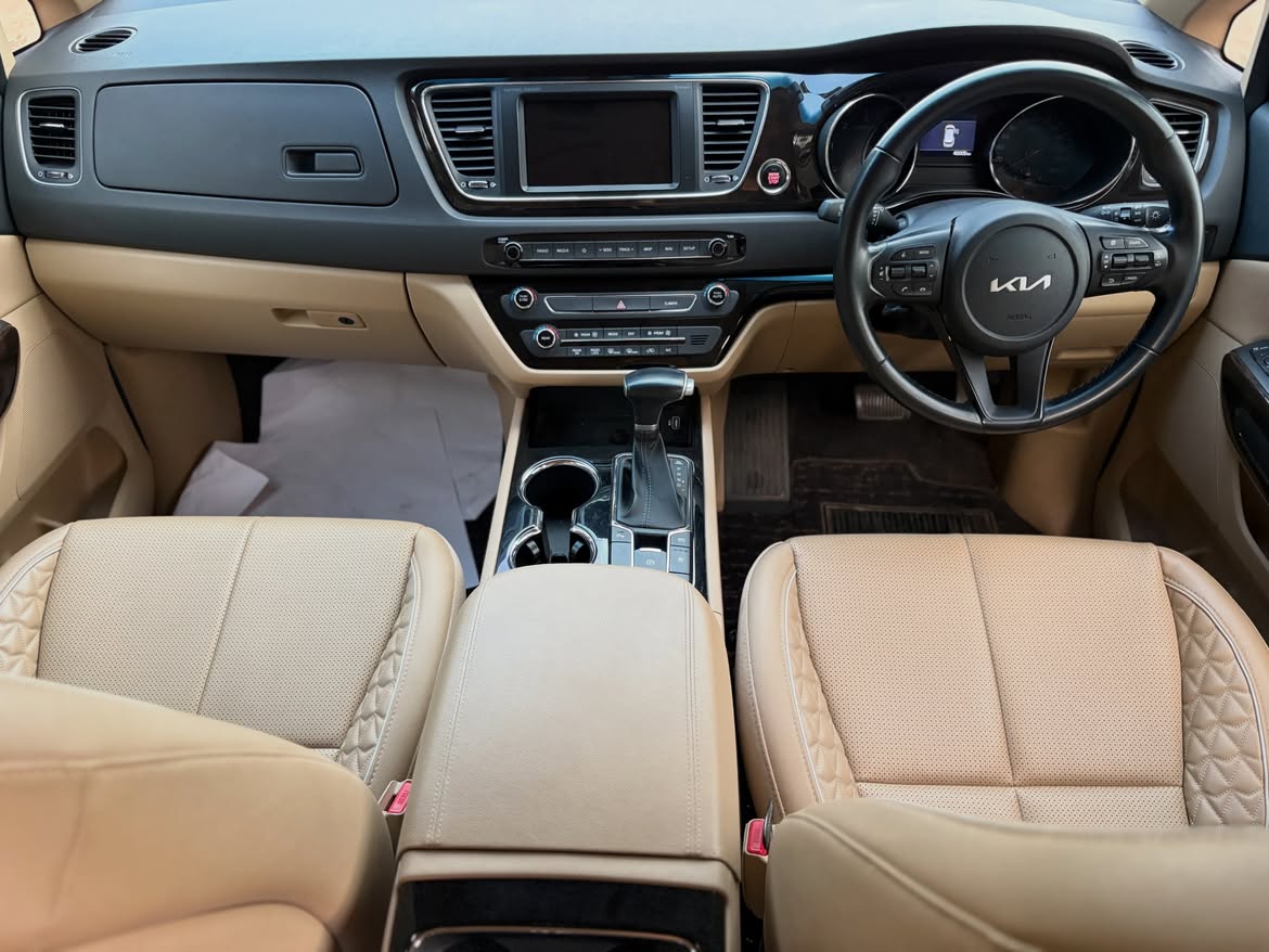 Used 2022 Kia Carnival Limousine Plus for sale — photo 4 | UpcurvHub