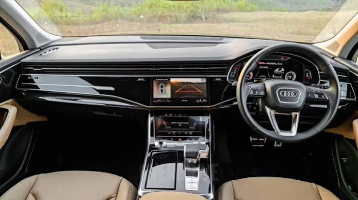 Audi Q7 photo 3