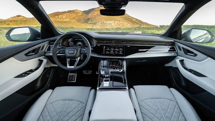 Audi Q8 photo 3