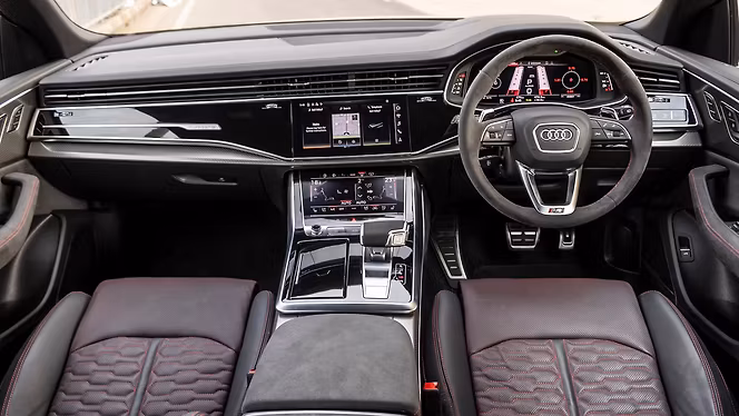 Audi RS Q8 photo 5