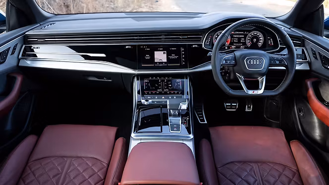 Audi SQ8 photo 4