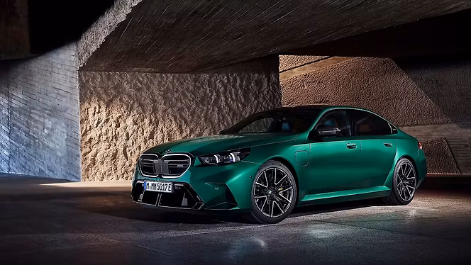 BMW M5 photo 2
