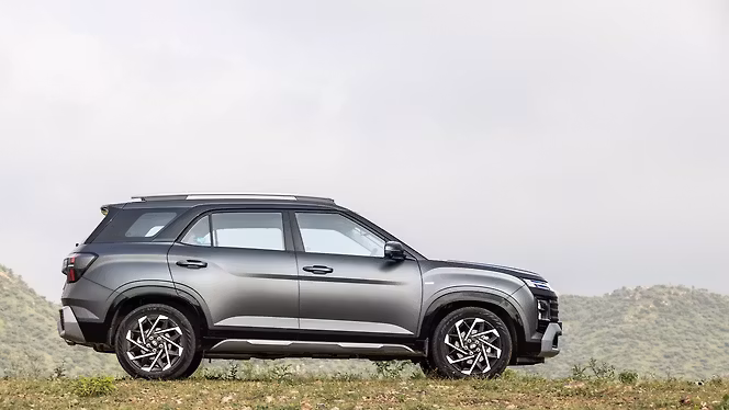 Hyundai Alcazar photo 3