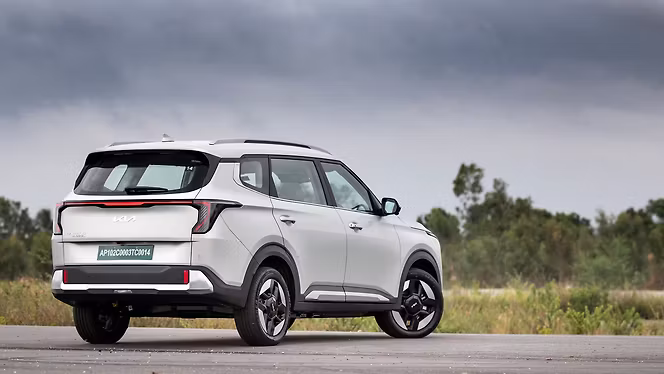 Kia Carens Clavis EV photo 4