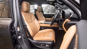 Lexus LX photo 5
