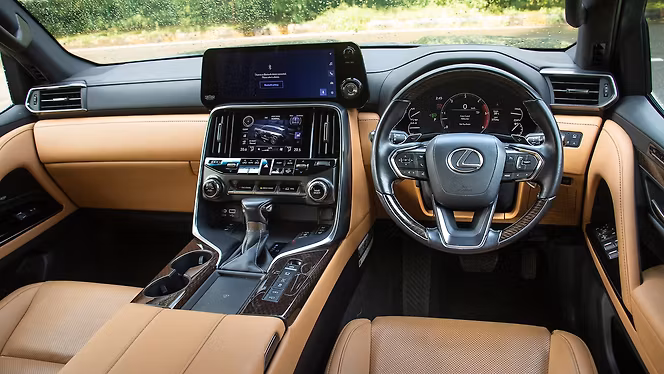 Lexus LX photo 4