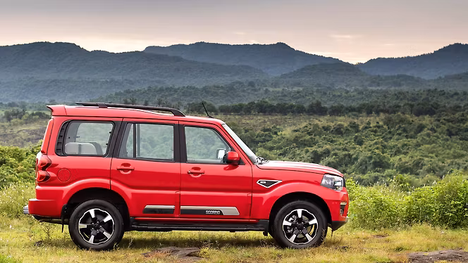Mahindra Scorpio Classic photo 2