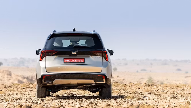 Mahindra XUV 7XO photo 5
