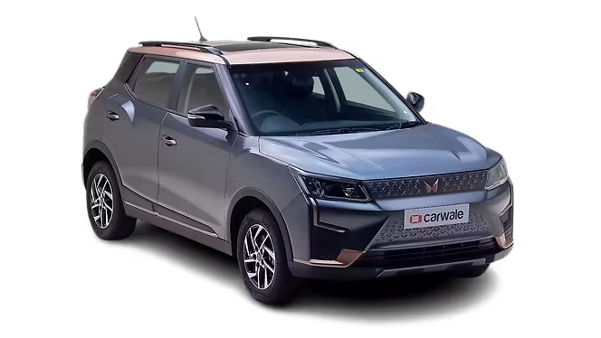 Mahindra XUV400 photo 1