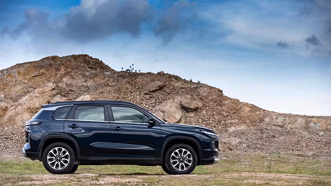 Maruti Suzuki Grand Vitara photo 3