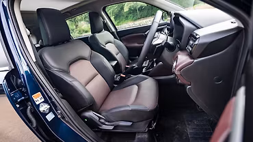 Maruti Suzuki Grand Vitara photo 7