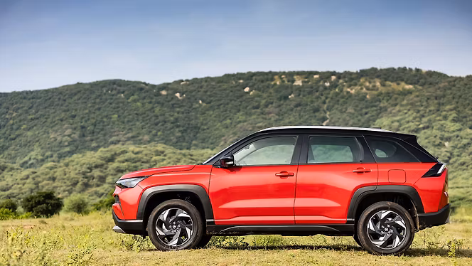 Maruti Suzuki Victoris photo 5