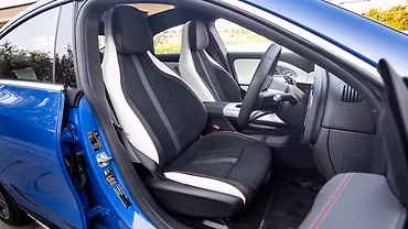 Mercedes-Benz CLA photo 5