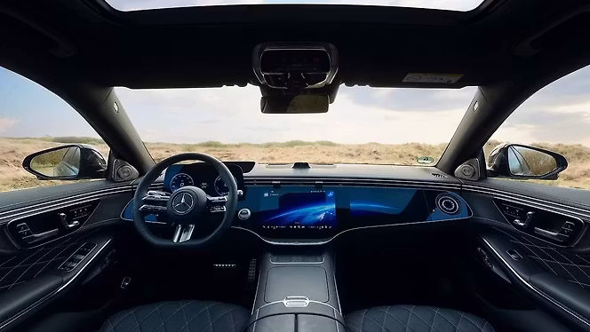 Mercedes-Benz S-Class photo 6
