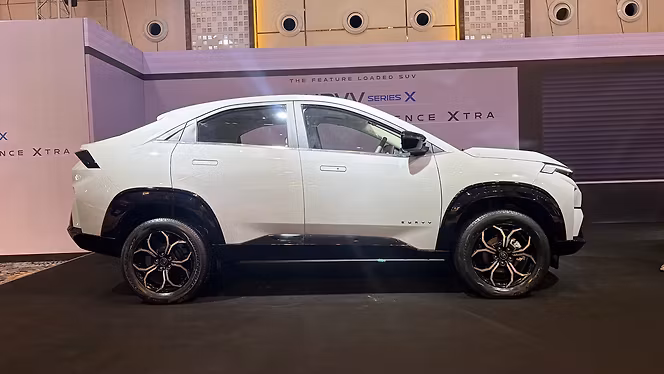 Tata Curvv photo 2
