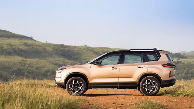 Tata Safari photo 8