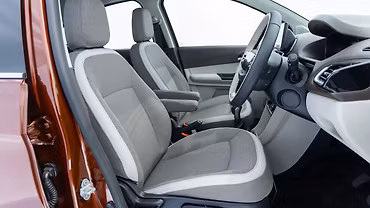 Tata Tigor photo 6