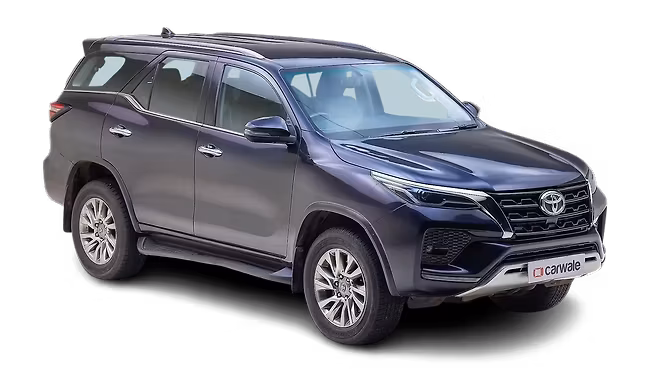 Toyota Fortuner photo 1