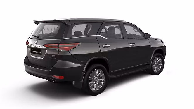 Toyota Fortuner photo 4