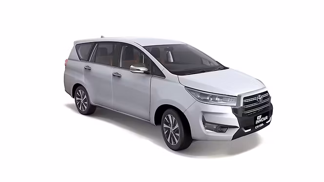 Toyota Innova Crysta photo 2
