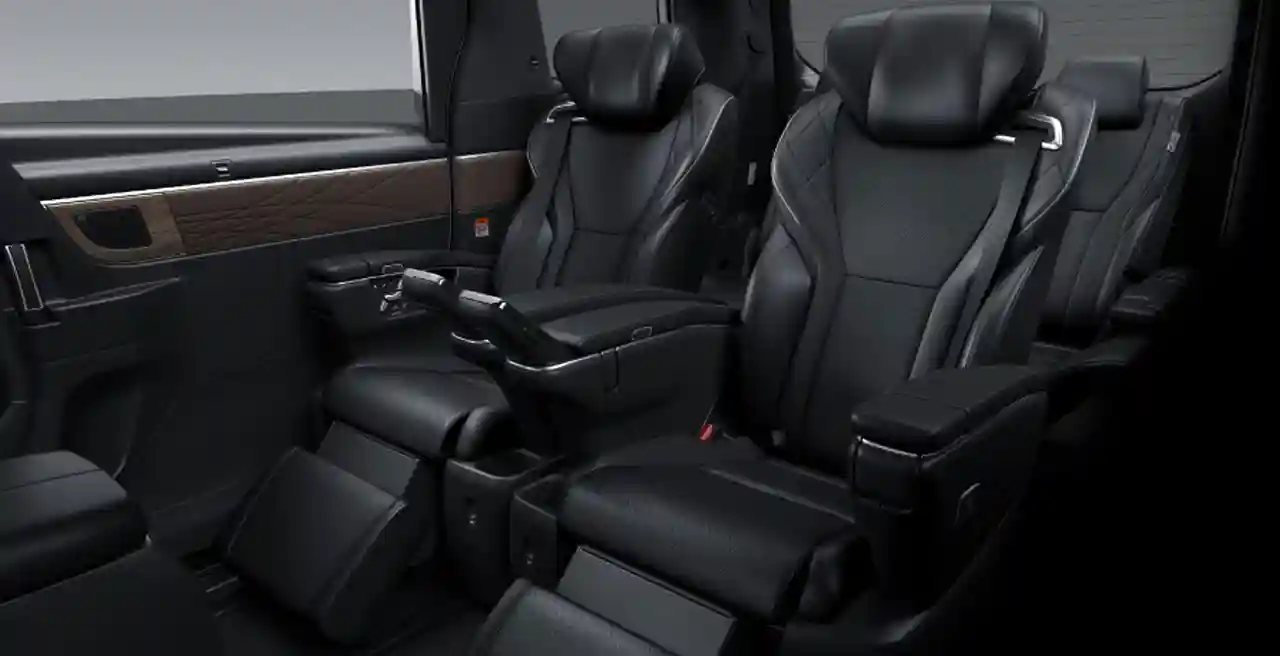 Toyota Vellfire photo 4