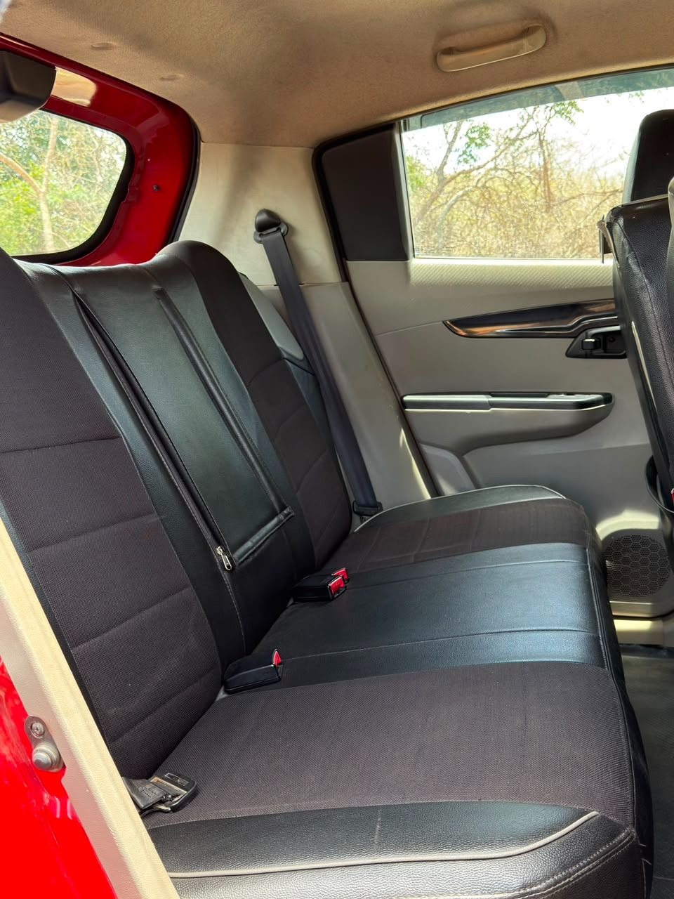 Used 2016 Mahindra KUV100 NXT K4+ for sale — photo 7 | UpcurvHub