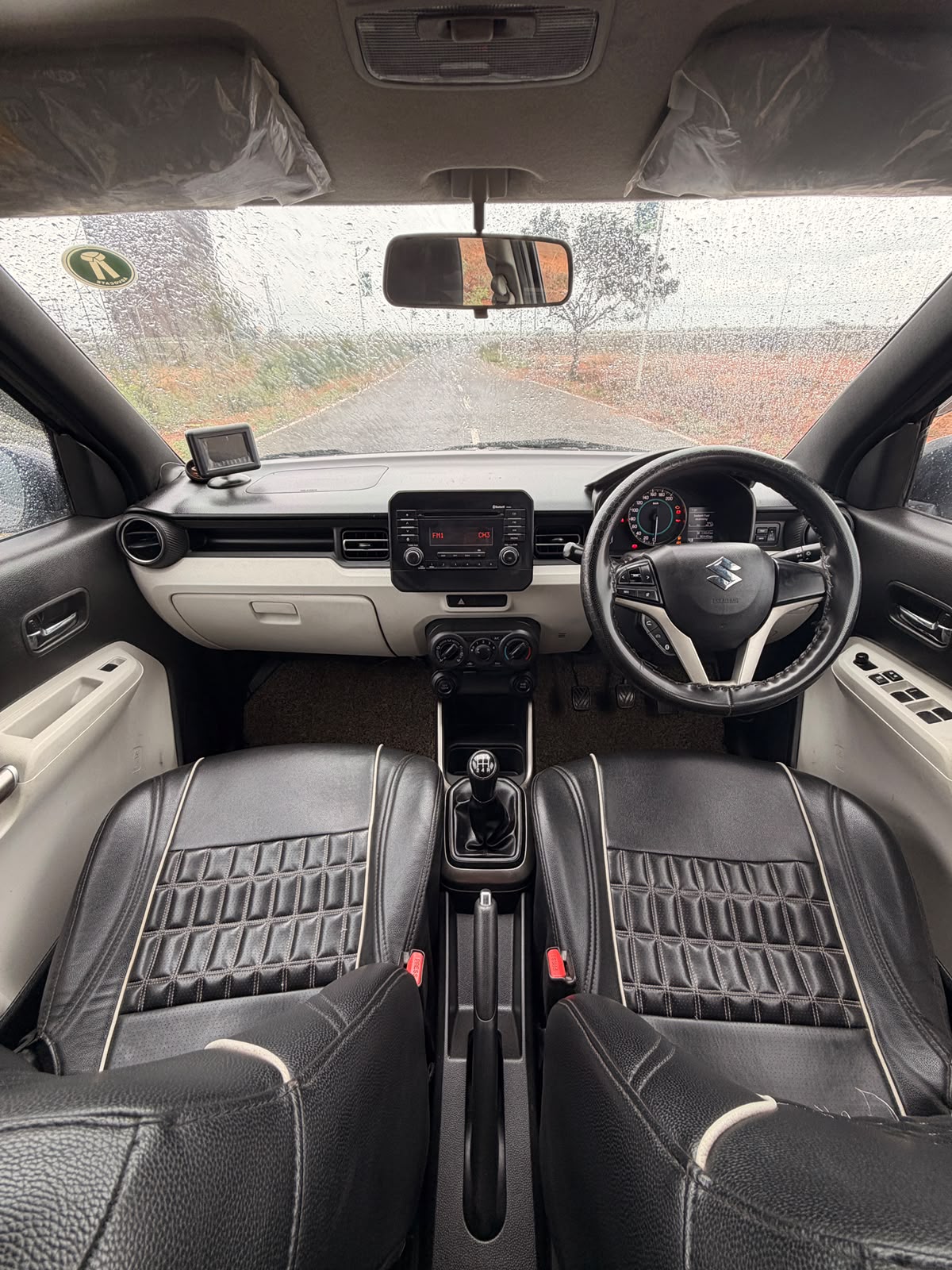Used 2017 Maruti Suzuki Ignis for sale — photo 6 | UpcurvHub
