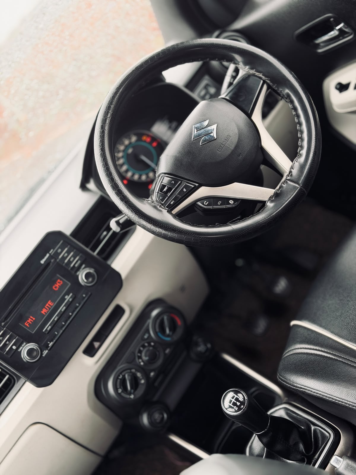 Used 2017 Maruti Suzuki Ignis for sale — photo 8 | UpcurvHub