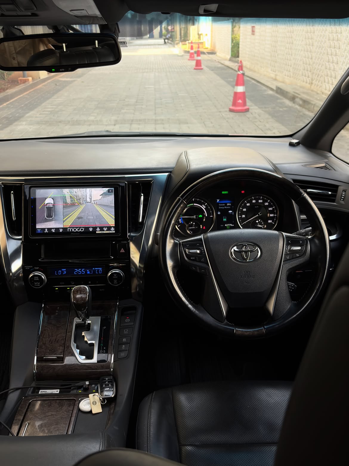 Used 2022 Toyota Vellfire VIP Executive Lounge for sale — photo 3 | UpcurvHub