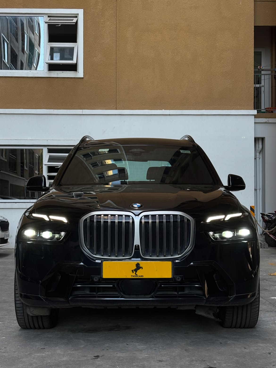 Used 2023 BMW X7 xDrive40i for sale — photo 1 | UpcurvHub