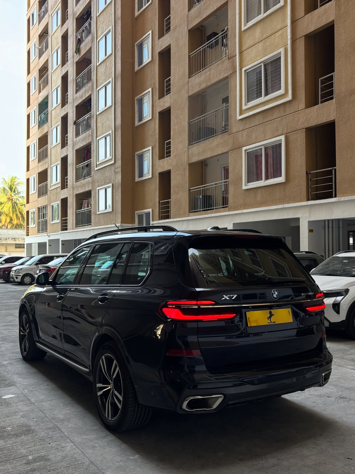 Used 2023 BMW X7 xDrive40i for sale — photo 5 | UpcurvHub